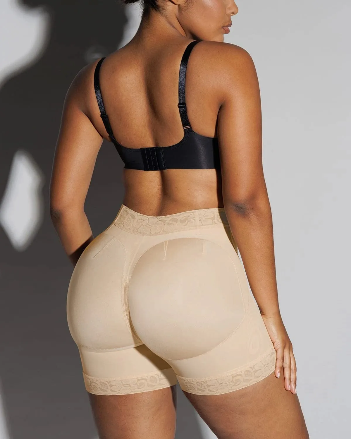 AirSlim® Front Hook Butt-Lifting  Shorts