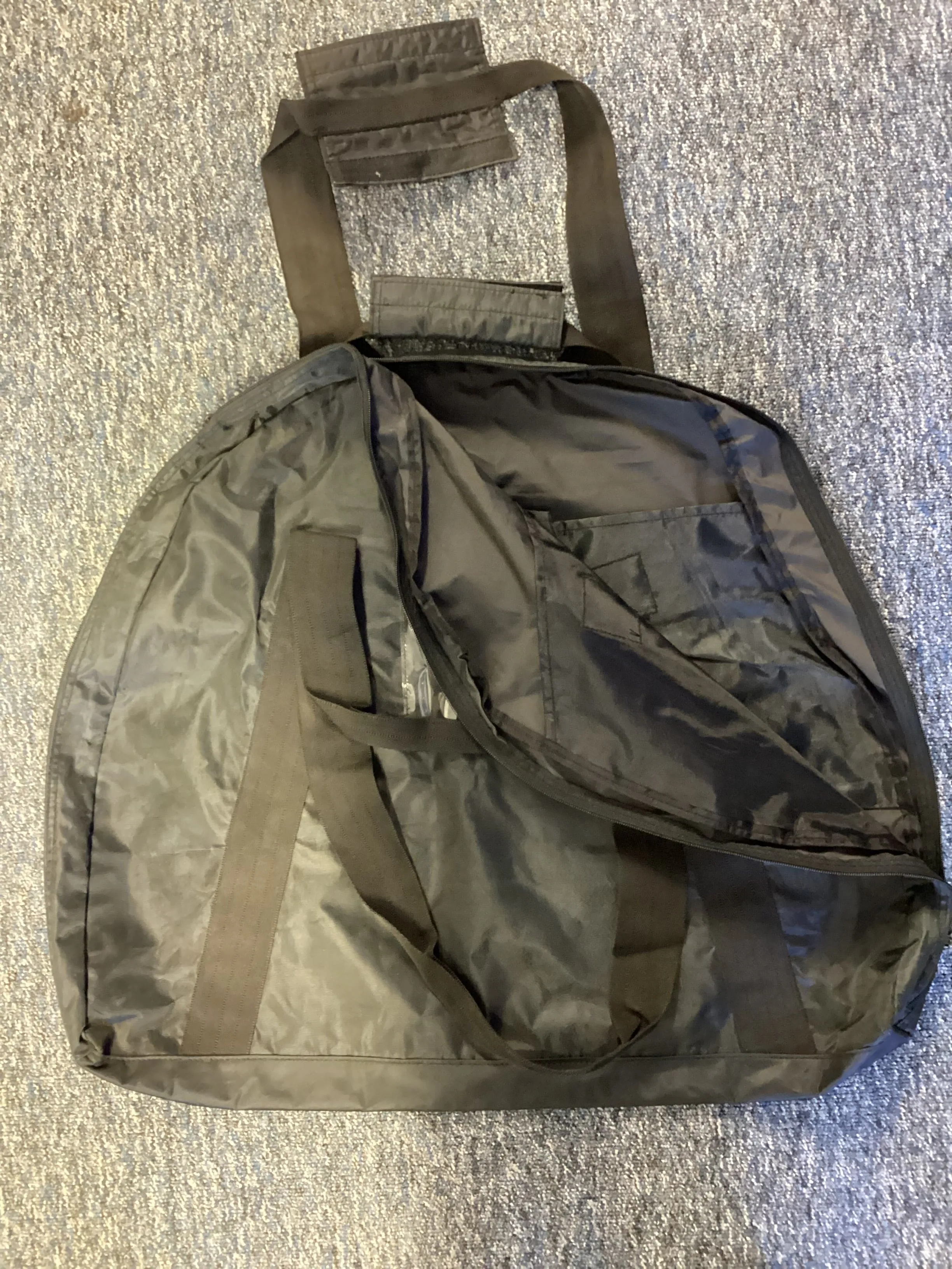 Body Armour Bag, semi-circle (Used – Grade A)