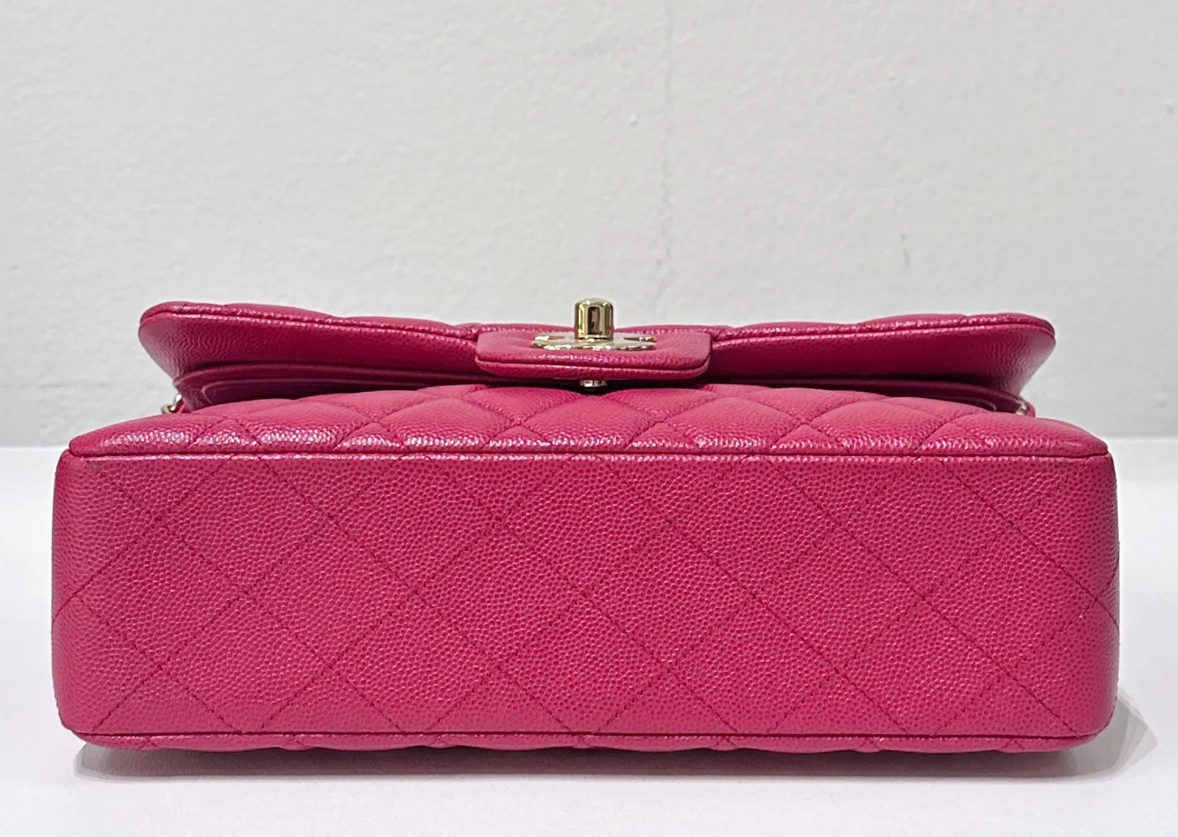 CHANEL Small Classic Double Flap Caviar Quilted Red GHW ￼