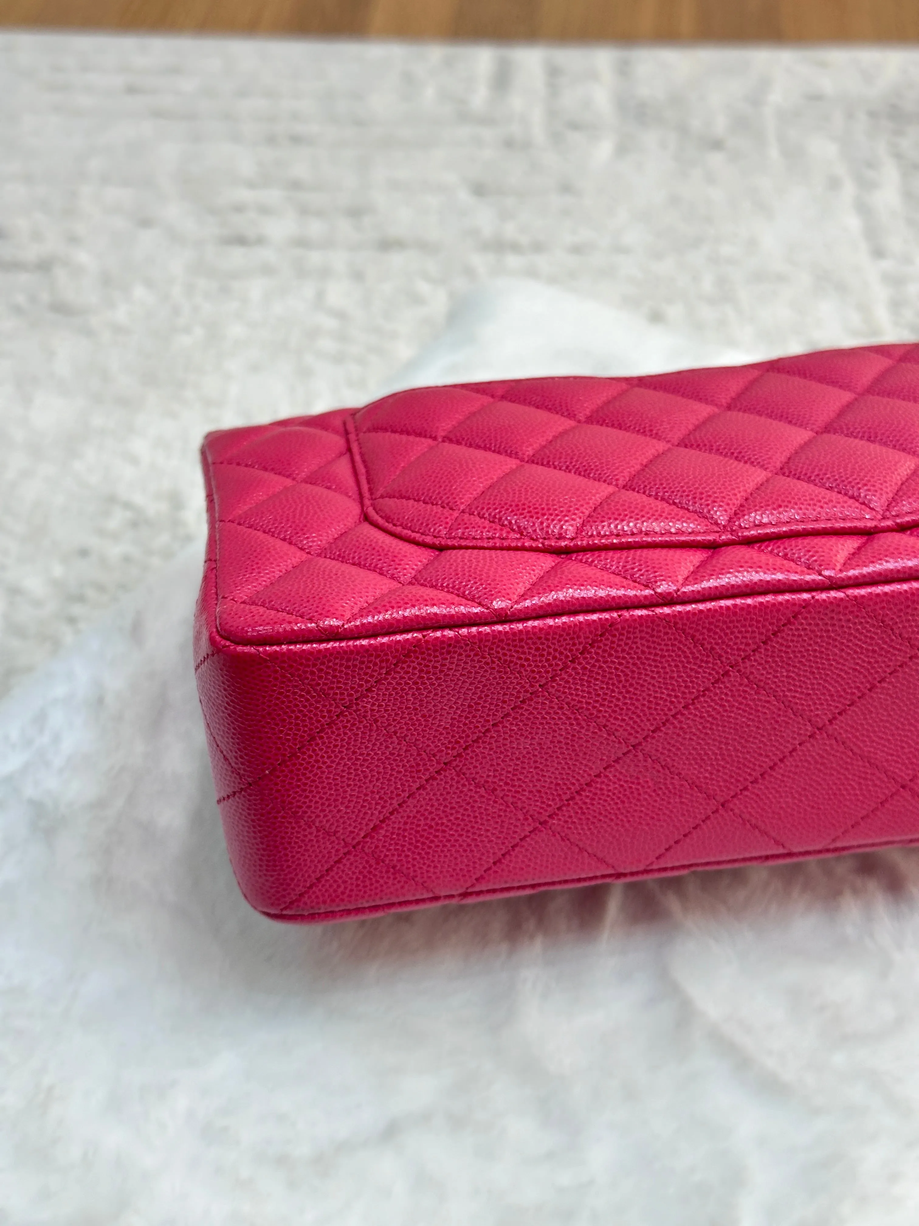 CHANEL Small Classic Double Flap Caviar Quilted Red GHW ￼