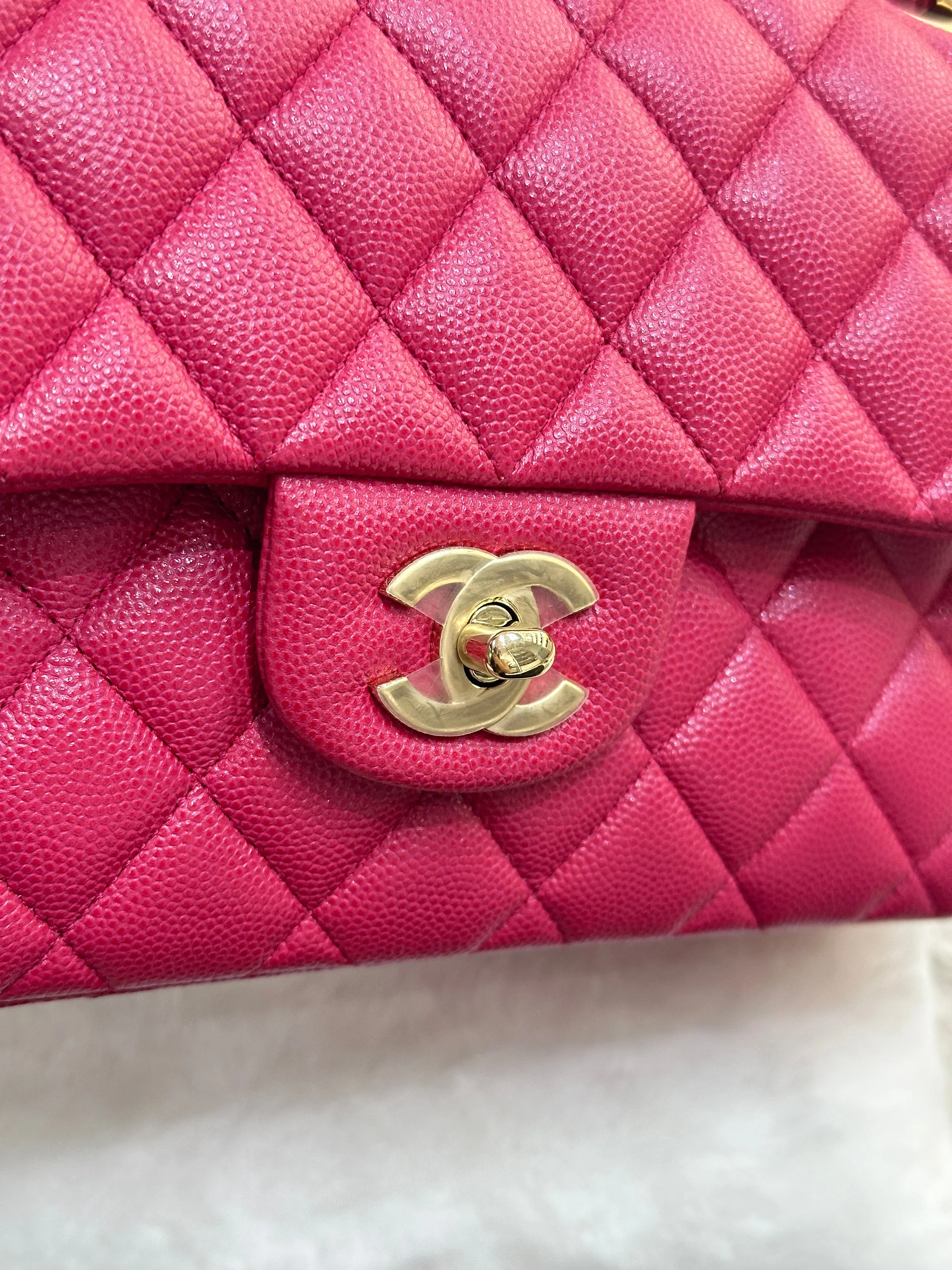 CHANEL Small Classic Double Flap Caviar Quilted Red GHW ￼