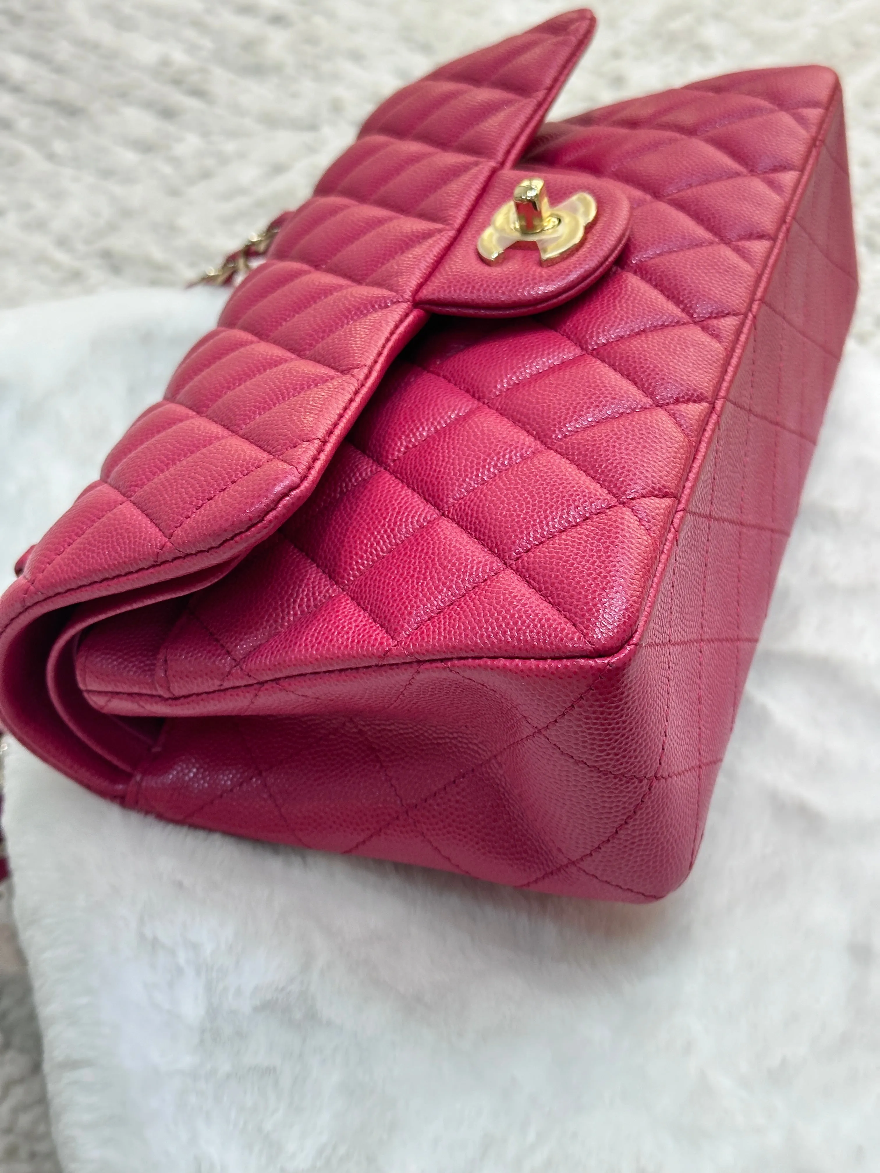 CHANEL Small Classic Double Flap Caviar Quilted Red GHW ￼