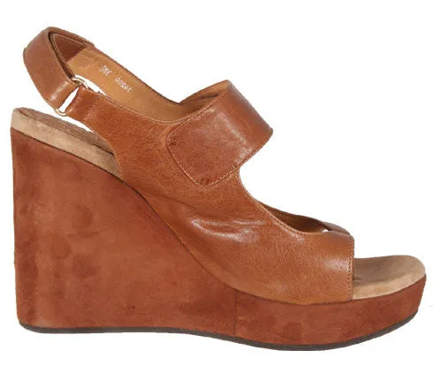 Daudau Wedge, Toast