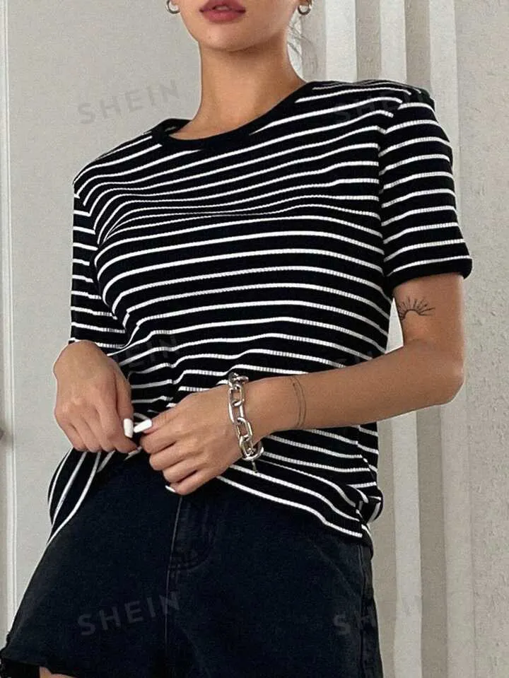 DAZY striped print tee in black