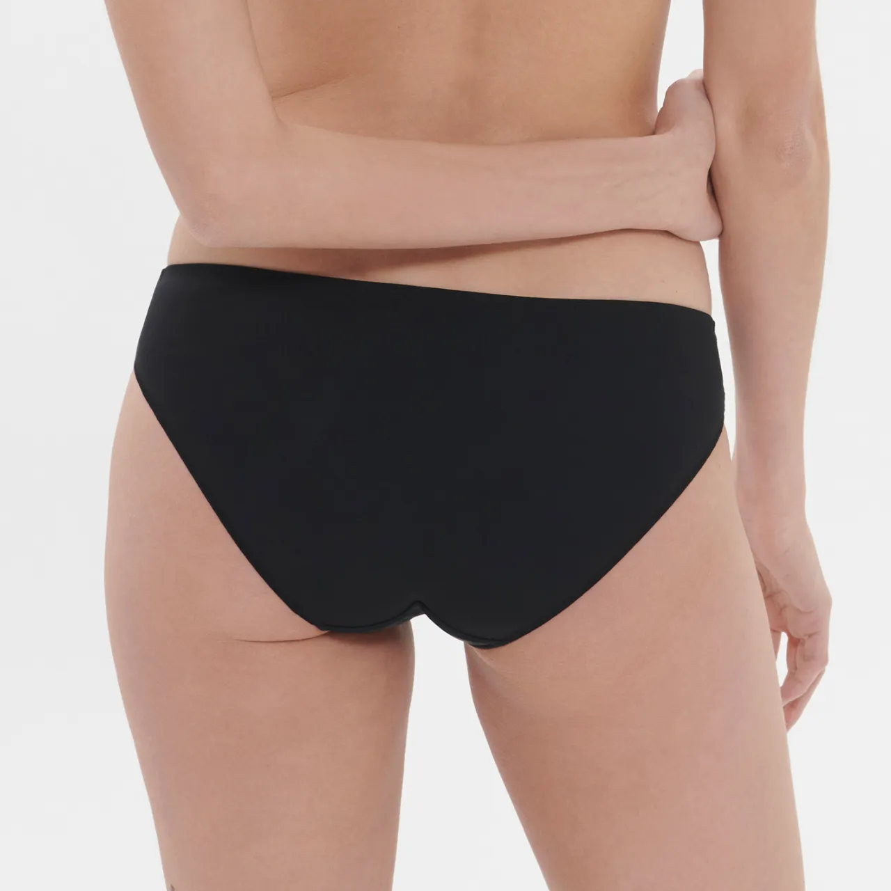 Delice Brief in Gem Black