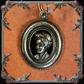 Marie Laveau Keyring