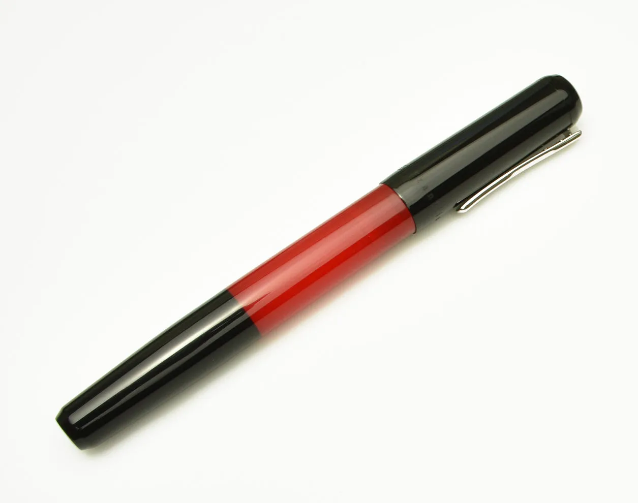 Model 55 Pentium FP - Black & Venetian Red