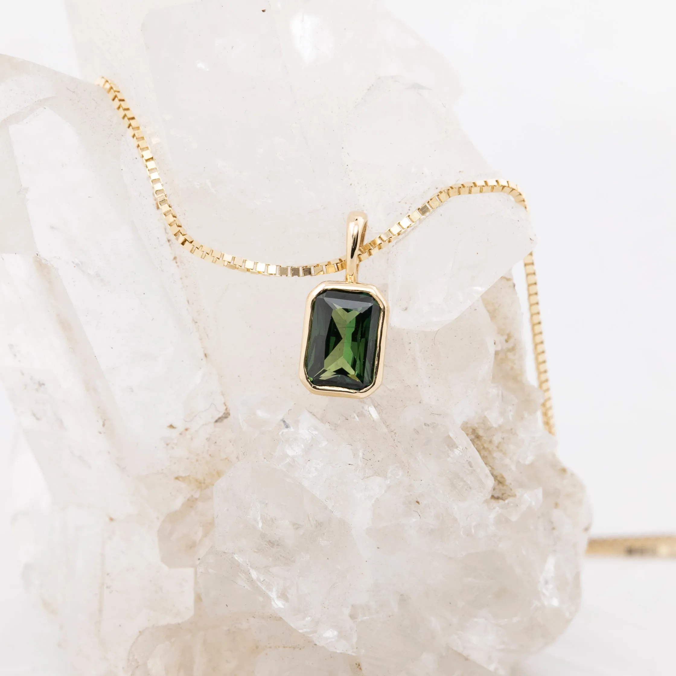 Patia Necklace Green Sapphire, 14K Yellow Gold (One of a kind)