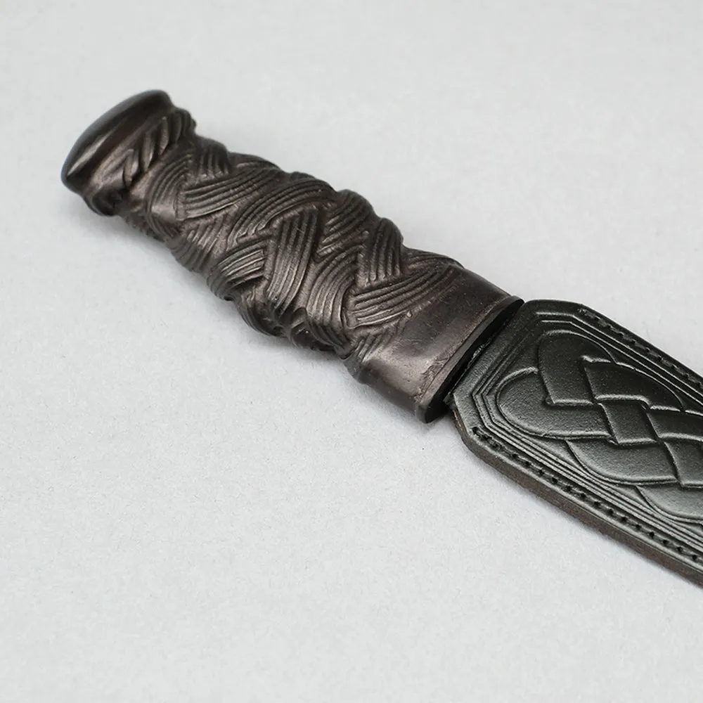 Sgian Dubh with Black Resin Knotted Handle